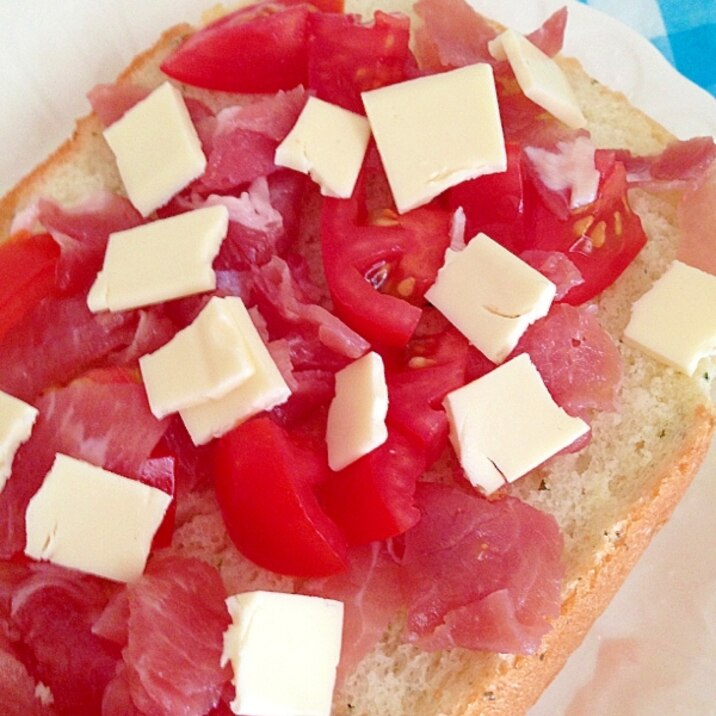 トマト&生ハム&チーズトースト♪